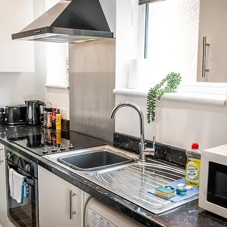 Apartment Emerald Delightful Moseley Mews, By Staystaycations *